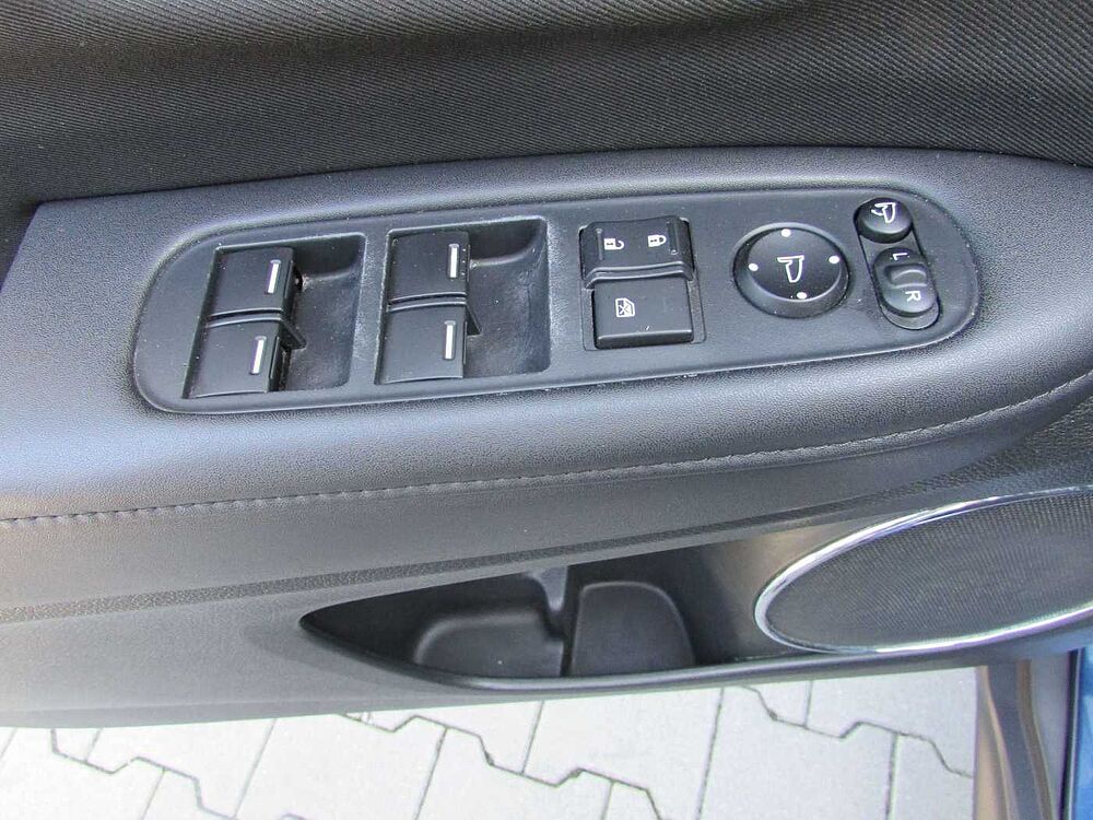 Honda HR-V Elegance, AHK, CD, MP3, EPS, i-MID, Sitzheizu, USB