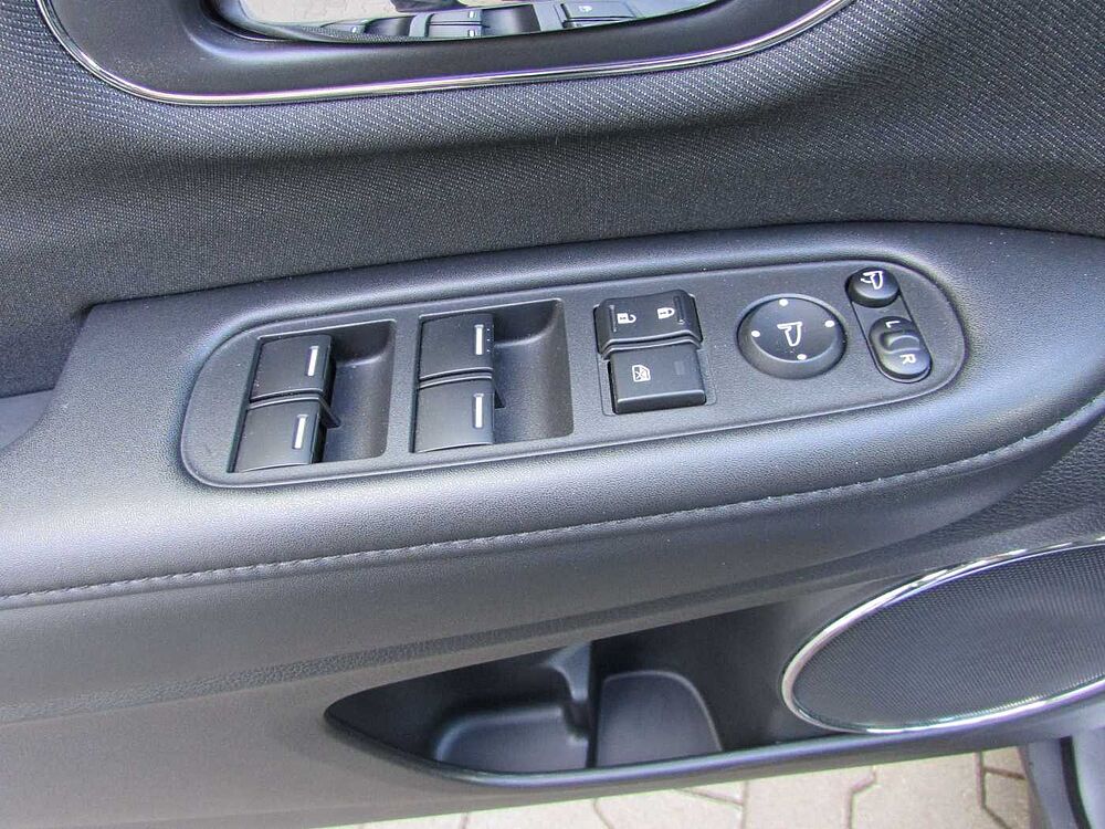 Honda HR-V Elegance, Kamera, Navi, DAB, Sitzheizung, USB, HDMI