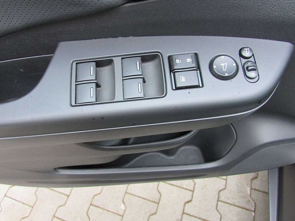 Honda CR-V Executive 4WD, AHK, Navi, Kamera, CD, Bi-Xenon, DAB