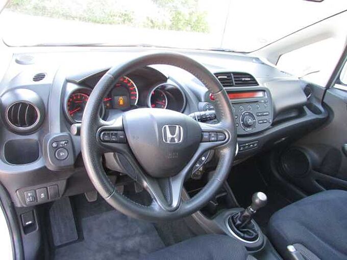 Honda Jazz 1.4 Elegance, AHK CD, USB, MP3, i-MID, Tempomat, AUX-IN