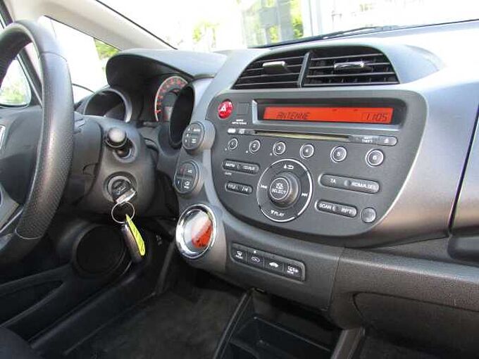Honda Jazz 1.4 Elegance, AHK CD, USB, MP3, i-MID, Tempomat, AUX-IN