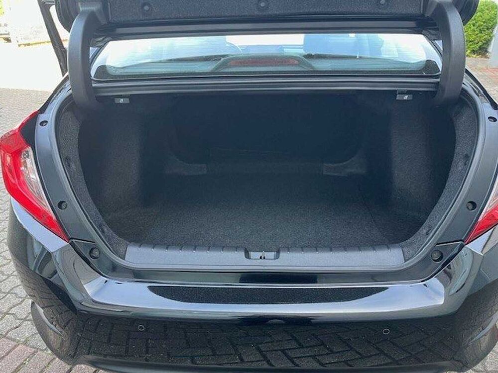 Honda Civic 1.5 Elegance Limousine