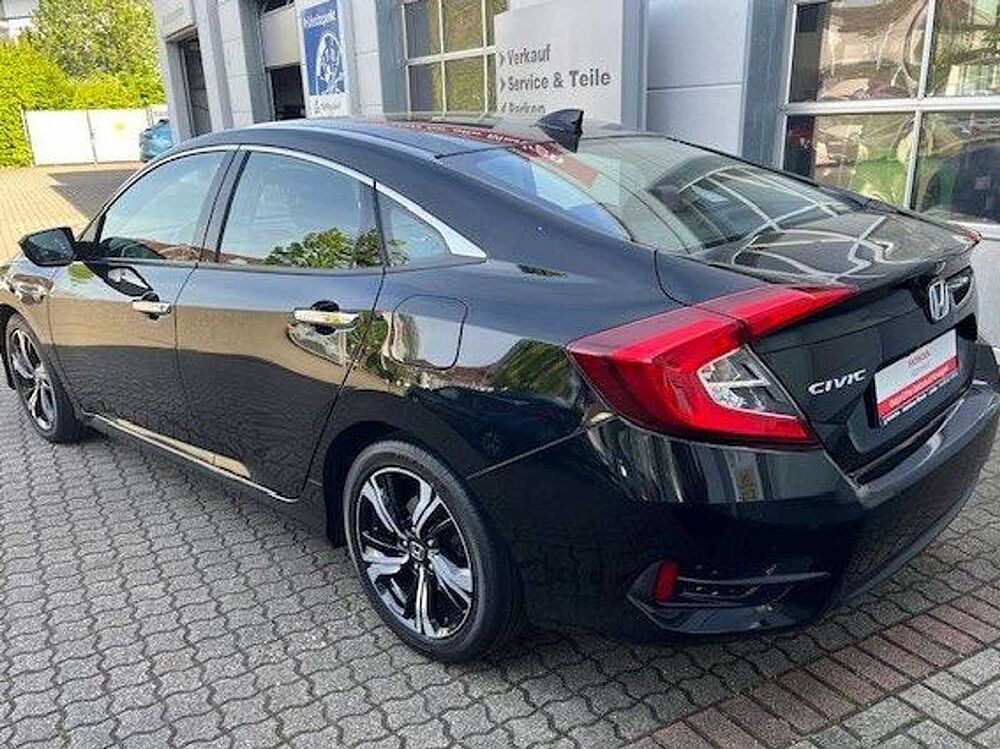 Honda Civic 1.5 Elegance Limousine