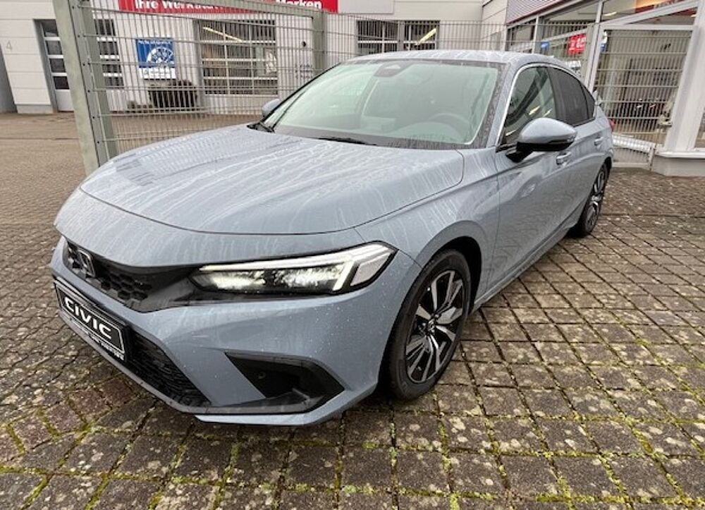 Honda Civic e: HEV Elegance