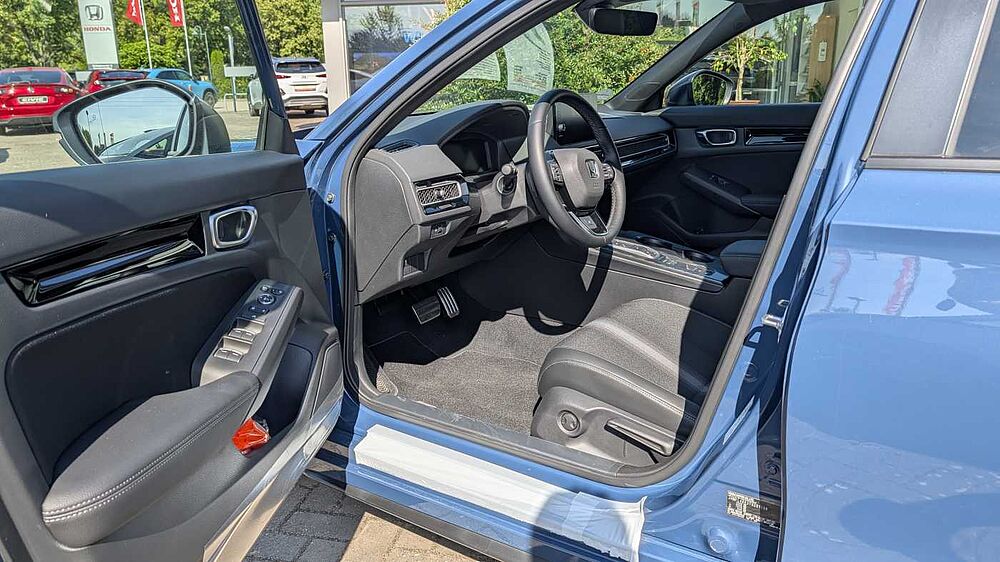 Honda Civic e: HEV 2.0 i-MMD Hybrid Sport