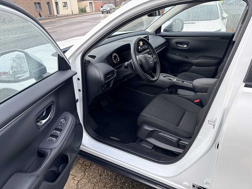 Honda ZR-V Hybrid e: HEV 2.0 i-MMD Elegance