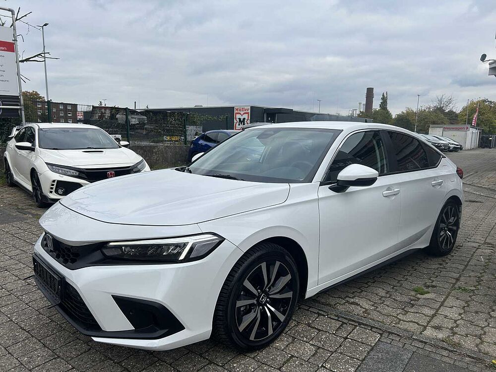 Honda Civic e: HEV 2.0 i-MMD Hybrid Elegance