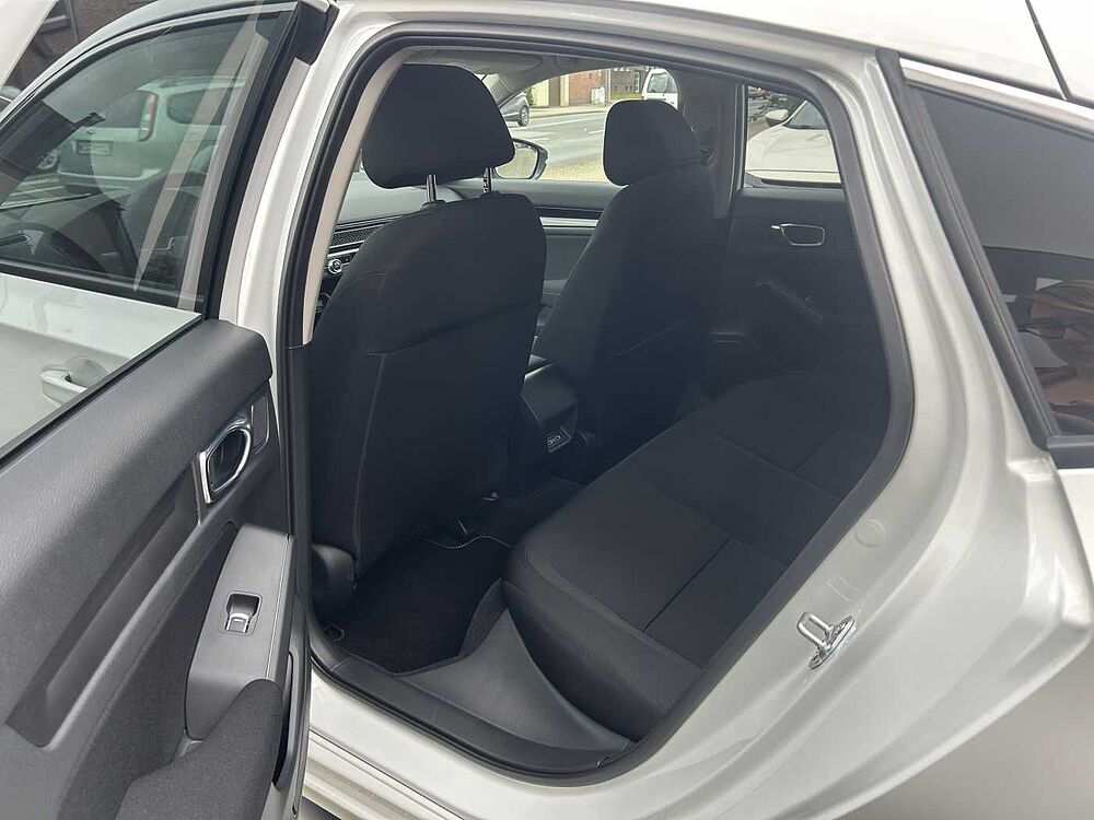 Honda Civic e: HEV 2.0 i-MMD Hybrid Elegance