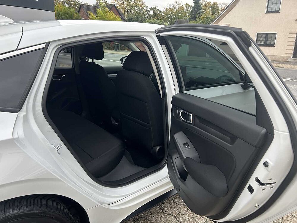 Honda Civic e: HEV 2.0 i-MMD Hybrid Elegance