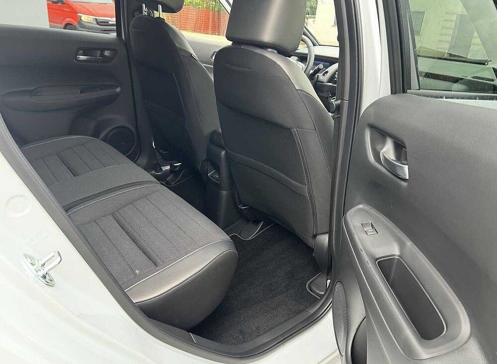 Honda Jazz Hybrid e: HEV 1.5 i-MMD Crosstar Advance