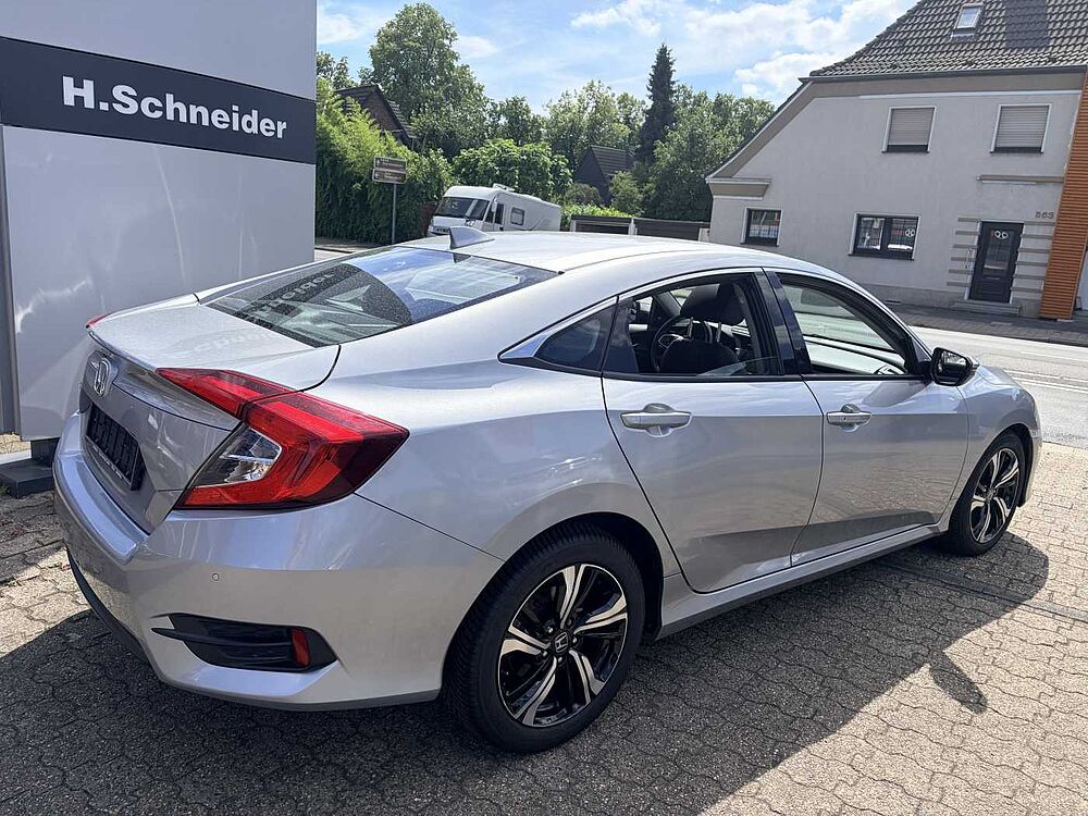 Honda Civic Limousine 1.5 i-VTEC Turbo CVT Executive