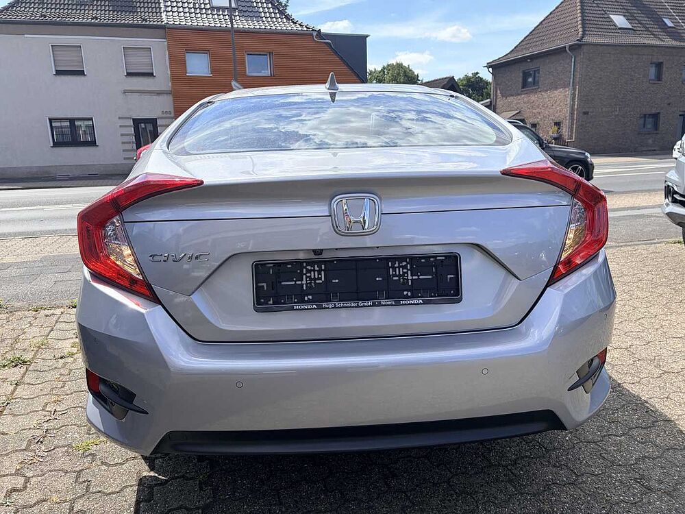 Honda Civic Limousine 1.5 i-VTEC Turbo CVT Executive