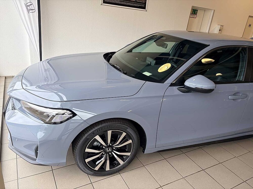 Honda Civic e: HEV 2.0 i-MMD Hybrid Elegance