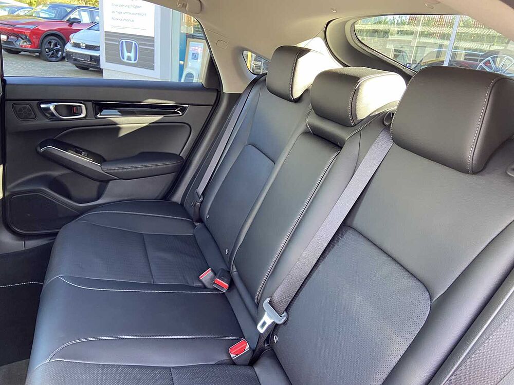 Honda Civic e: HEV 2.0 i-MMD Hybrid Advance