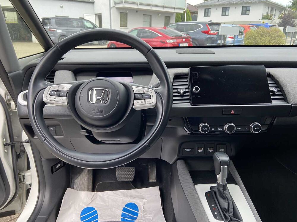 Honda Jazz 1.5 i-MMD Crosstar Executive / Winterräder