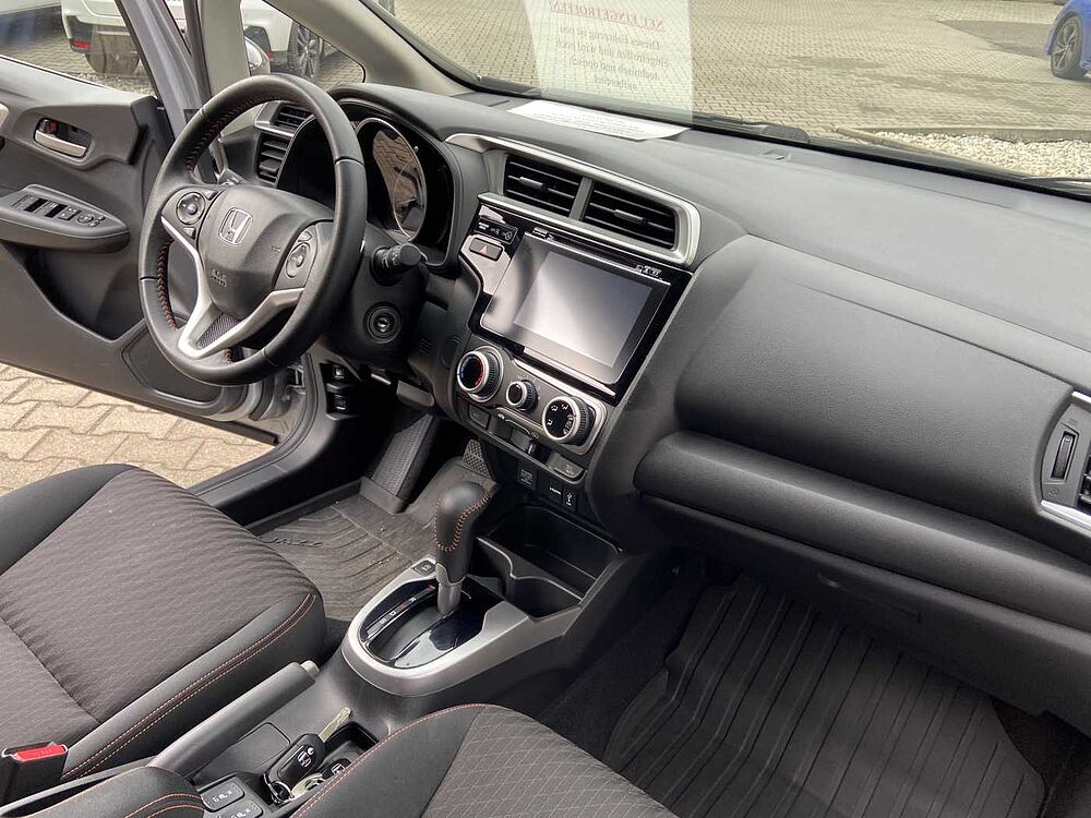 Honda Jazz 1.5 Dynamic Automatik Navigation