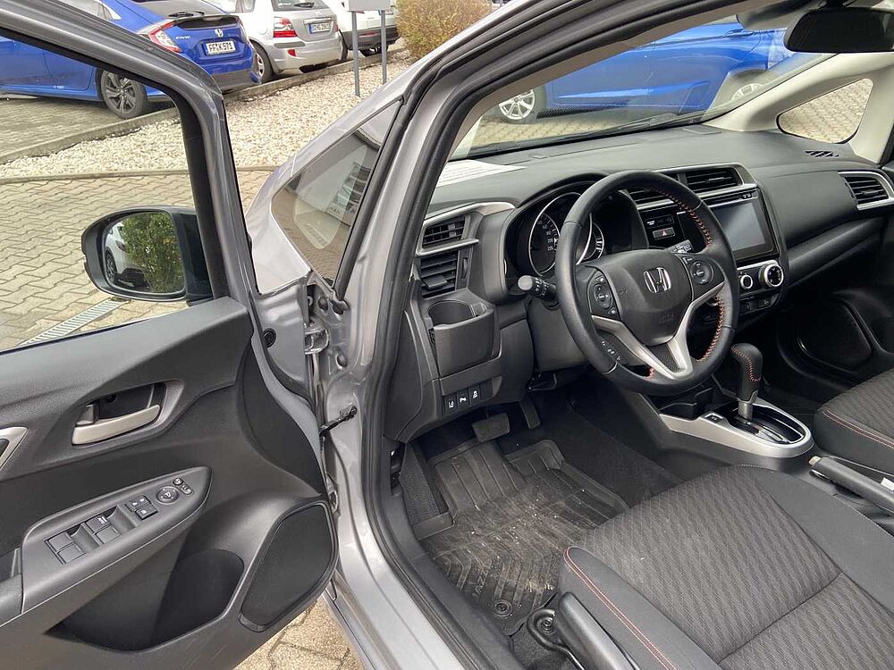 Honda Jazz 1.5 Dynamic Automatik Navigation