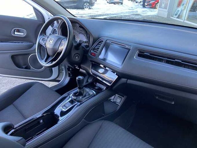 Honda HR-V 1.5 i-VTEC Elegance / Allwetterreifen