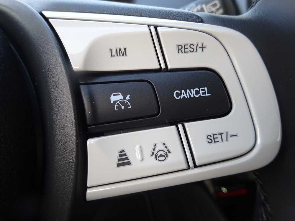 Honda Jazz Hybrid e: HEV 1.5 i-MMD Elegance *Navi, Abstandsradar