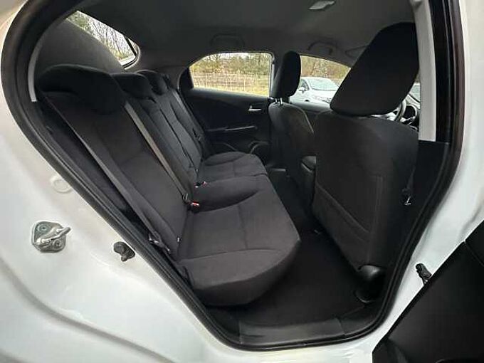 Honda Civic 1.8 i-VTEC Automatik Sport