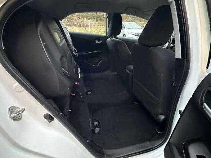 Honda Civic 1.8 i-VTEC Automatik Sport