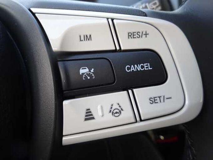 Honda Jazz Hybrid e:HEV 1.5 i-MMD Elegance *Navi, Abstandsradar