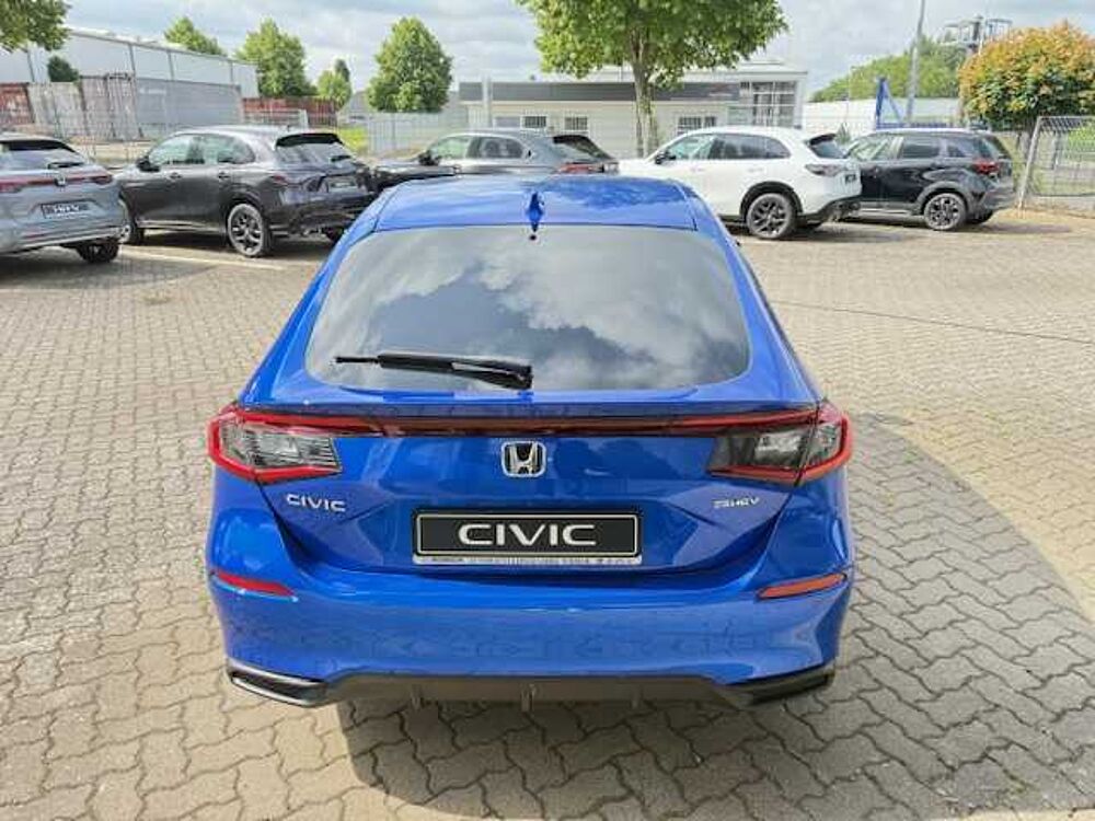 Honda Civic e: HEV 2.0 i-MMD Hybrid Sport