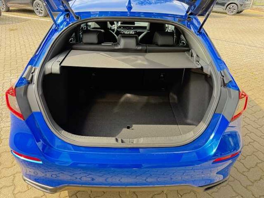 Honda Civic e: HEV 2.0 i-MMD Hybrid Sport