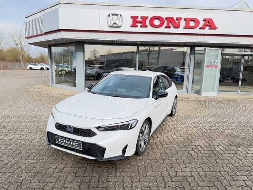 Honda Civic e: HEV 2.0 i-MMD Hybrid Sport