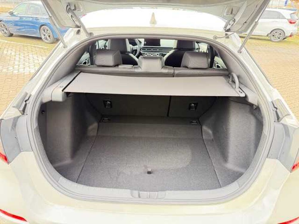 Honda Civic e: HEV 2.0 i-MMD Hybrid Sport