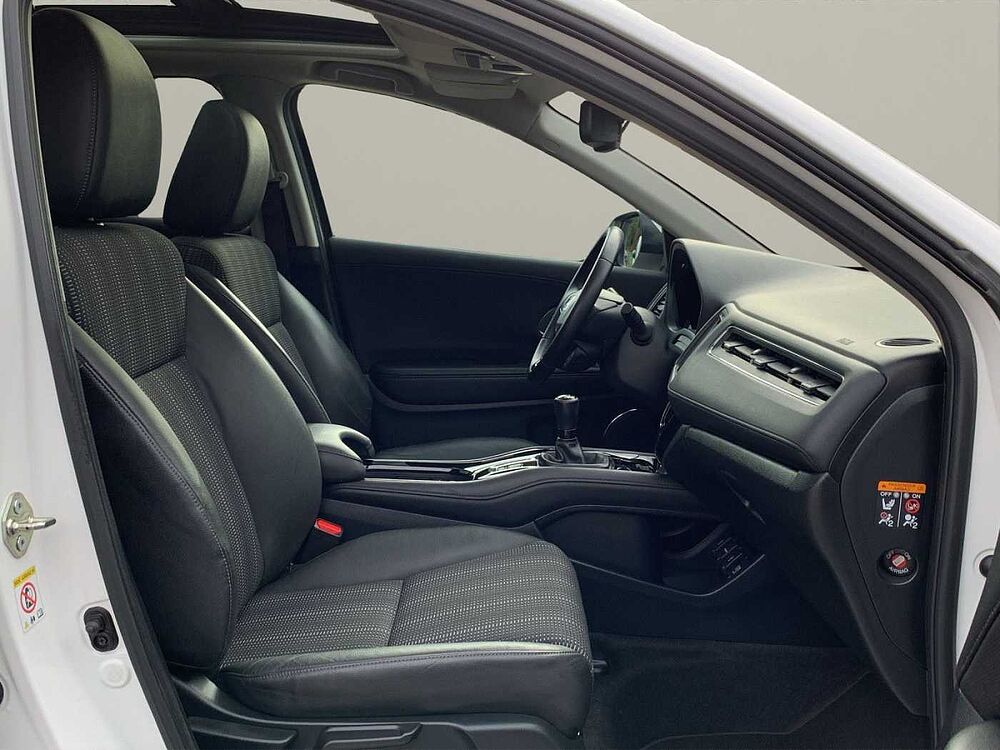 Honda HR-V 1.6DTEC Executive AHK NAVI KAMERA PANO M&S