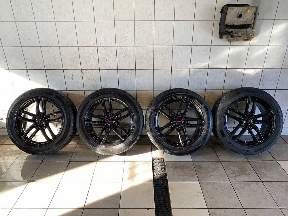 Honda CR-V 1.5 T 2WD Elegance 19-Zoll AHK Winterräder