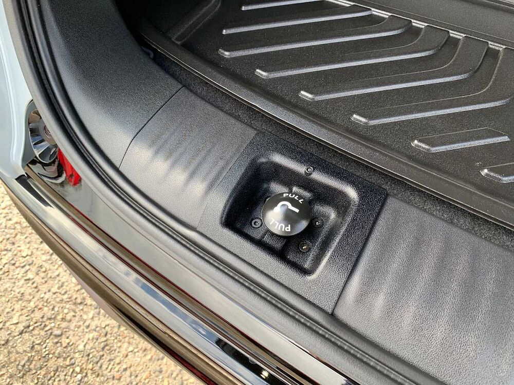 Honda ZR-V e: HEV Advance 20-Zoll+AHK schwenkbar
