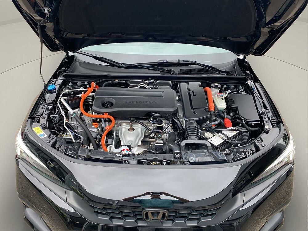 Honda Civic 2.0Hybrid Sport Emblem schwarz+Winterräder