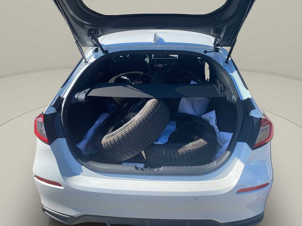 Honda Civic 2.0 e: HEV Sport Winterräder