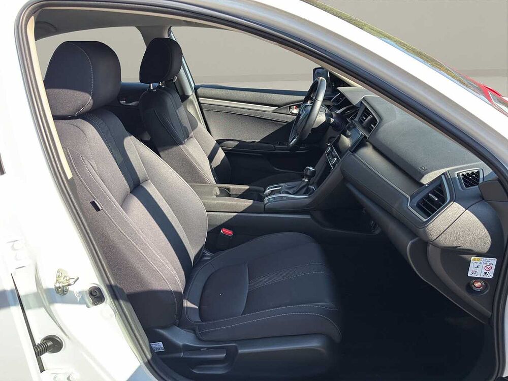Honda Civic Lim. 4-trg. 1.6 i-DTEC Elegance Navigation