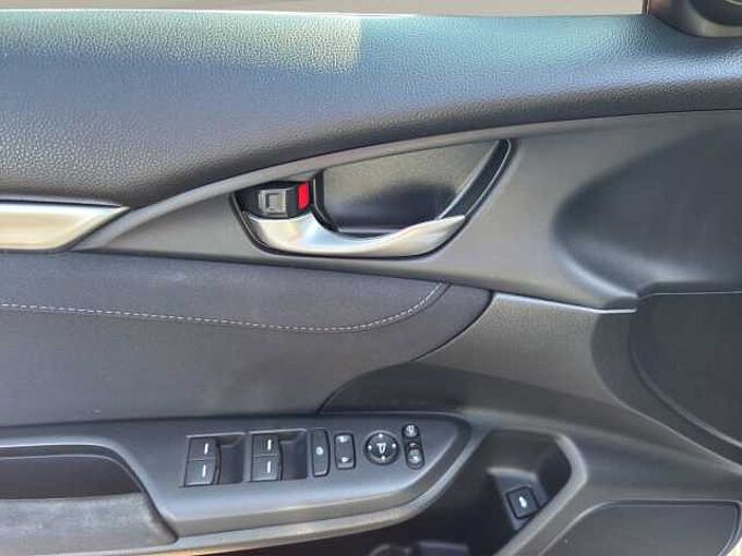 Honda Civic Lim. 4-trg. 1.6 i-DTEC Elegance Navigation