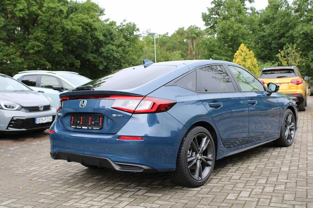 Honda Civic e: HEV 2.0 i-MMD Hybrid Sport