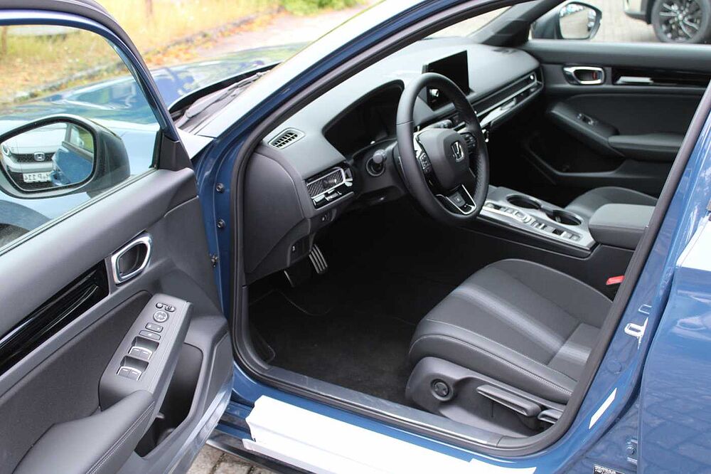 Honda Civic e: HEV 2.0 i-MMD Hybrid Sport