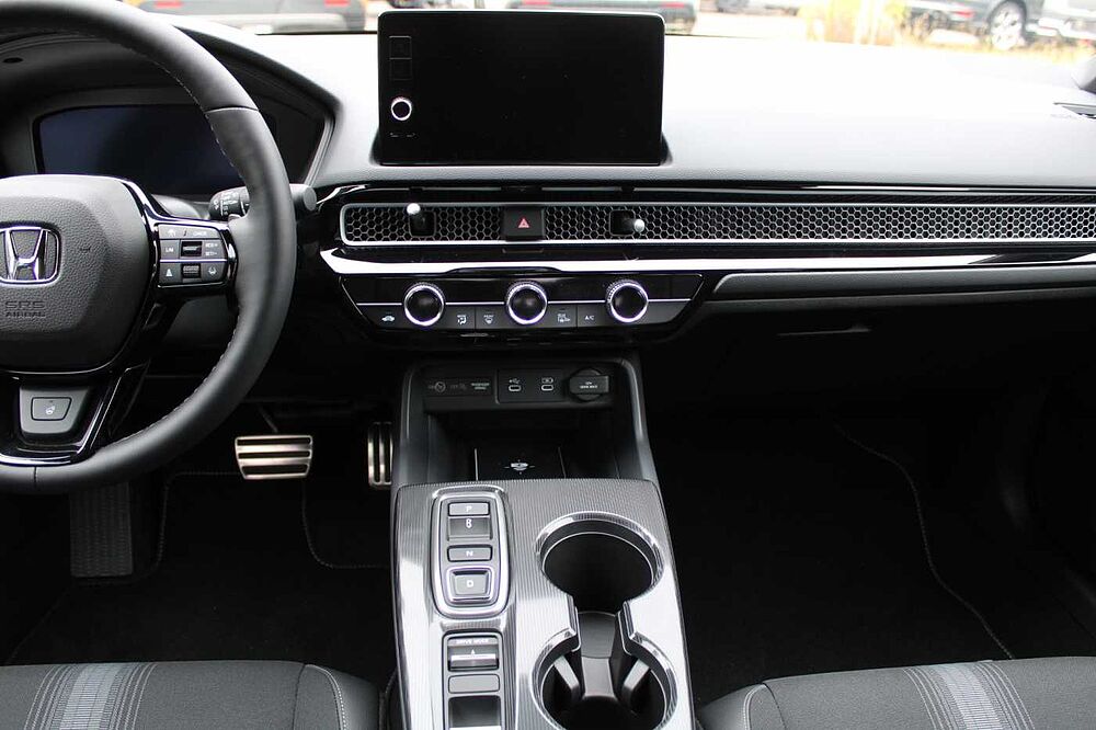 Honda Civic e: HEV 2.0 i-MMD Hybrid Sport