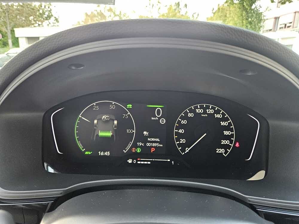 Honda Civic e: HEV 2.0 i-MMD Hybrid Elegance > Navi/Kamera