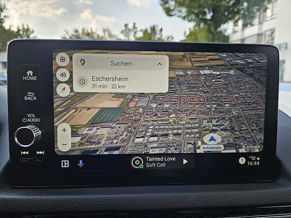 Honda Civic e: HEV 2.0 i-MMD Hybrid Elegance > Navi/Kamera