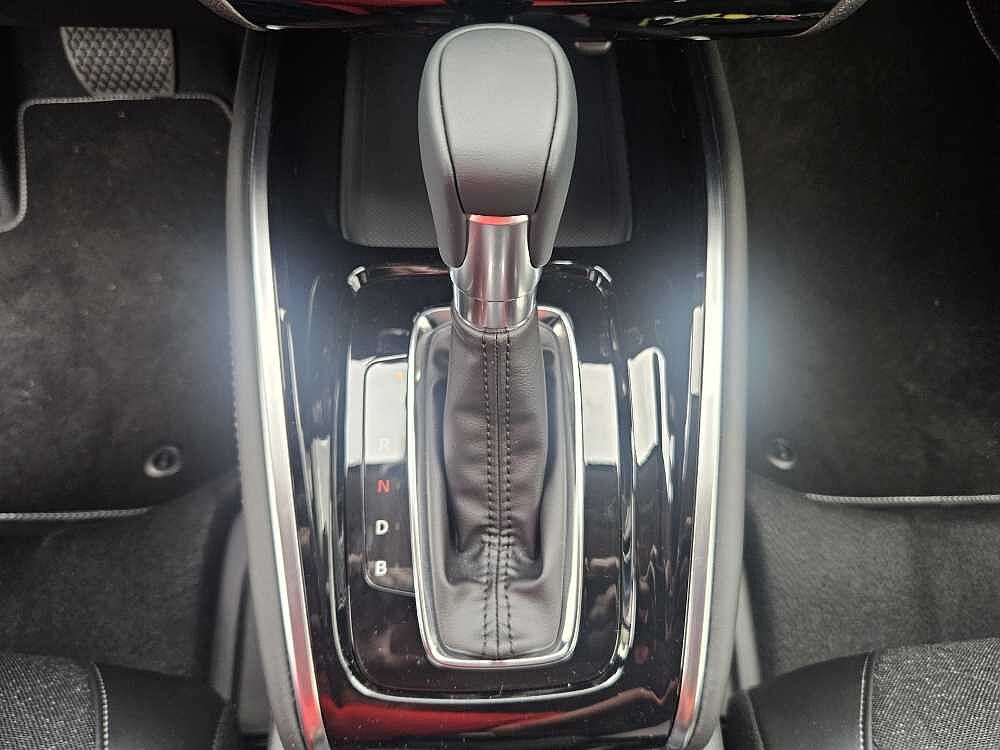 Honda HR-V Hybrid e: HEV 1.5 i-MMD Advance Plus m. Navi/Kamera