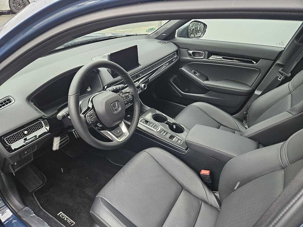 Honda Civic e: HEV 2.0 i-MMD Hybrid Advance 2026 m. Navi/Kamera