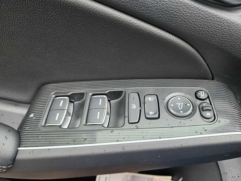 Honda Civic e: HEV 2.0 i-MMD Hybrid Advance 2026 m. Navi/Kamera