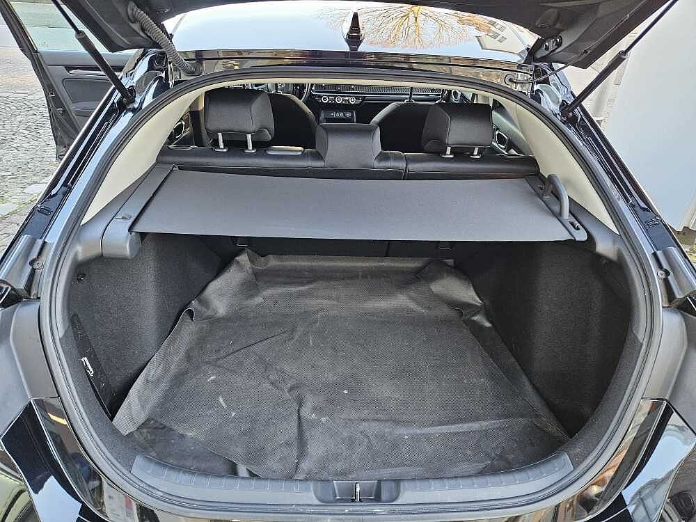 Honda Civic e: HEV 2.0 i-MMD Hybrid Elegance m. NAVI/Kamera