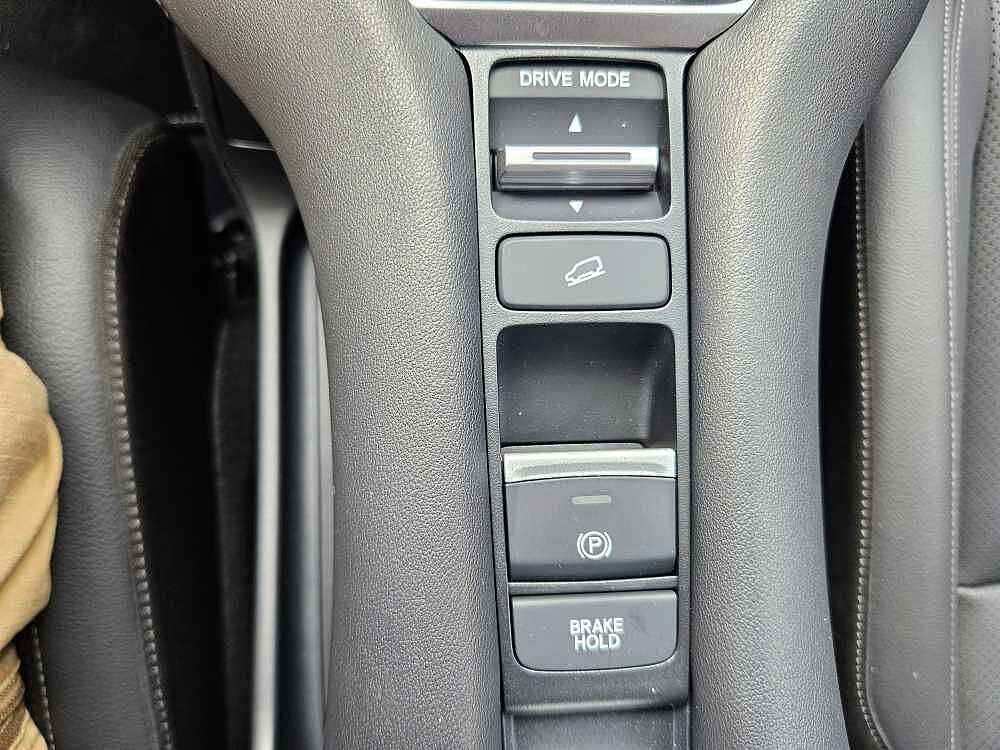 Honda ZR-V Hybrid e: HEV 2.0 i-MMD Advance m. Navi/Kamera