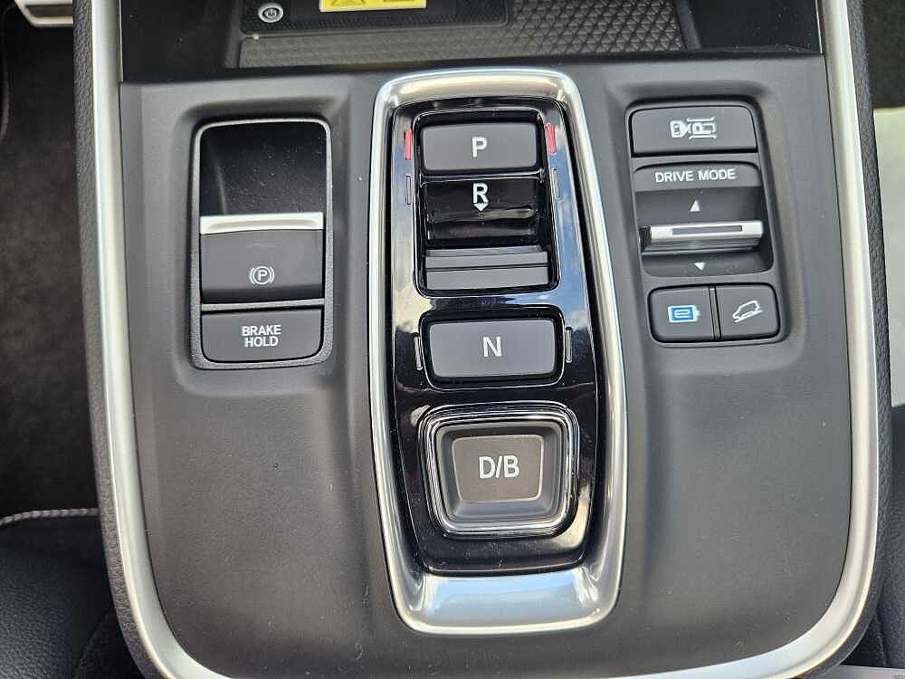 Honda CR-V e: PHEV Hybrid Advance Tech Plugin