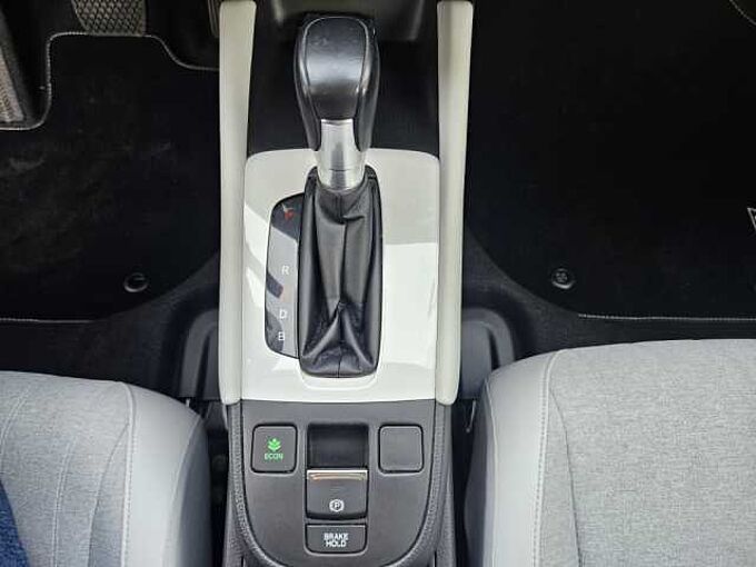 Honda Jazz Hybrid 1.5 i-MMD e-CVT Executive m. Kamera/Navi