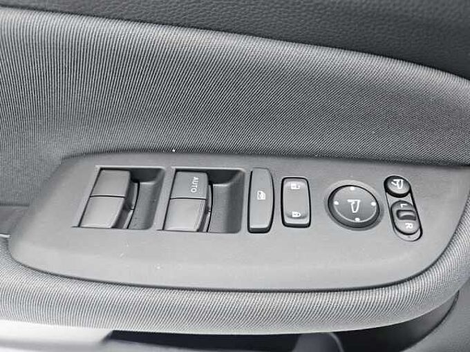 Honda Jazz Hybrid e:HEV 1.5 i-MMD Elegance m. Navi/Kamera